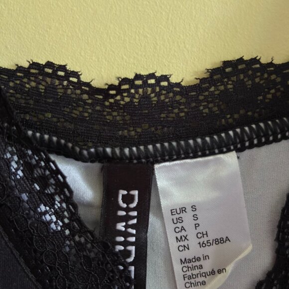 Ribbed lace-trimmed dress - Black/Butterflies - H&M - Size Small - Picture 4 of 8